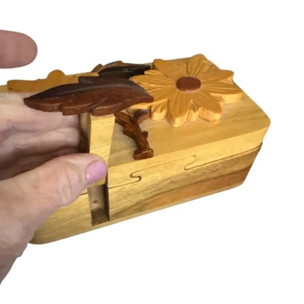 Hand Crafted Wooden Daisies Puzzle Trinket Box